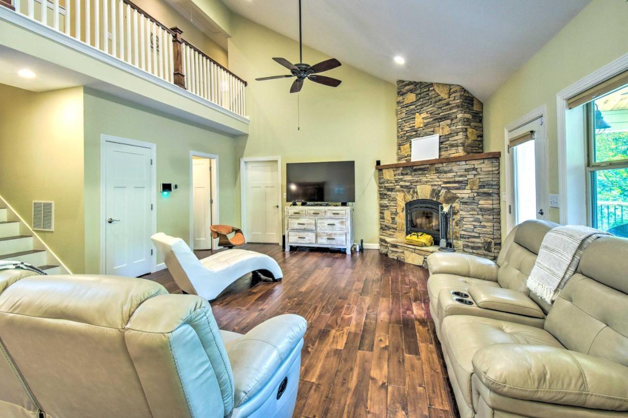 Cozy Riverside Dahlonega Home With Kayaks And Fire Pit Exterior photo