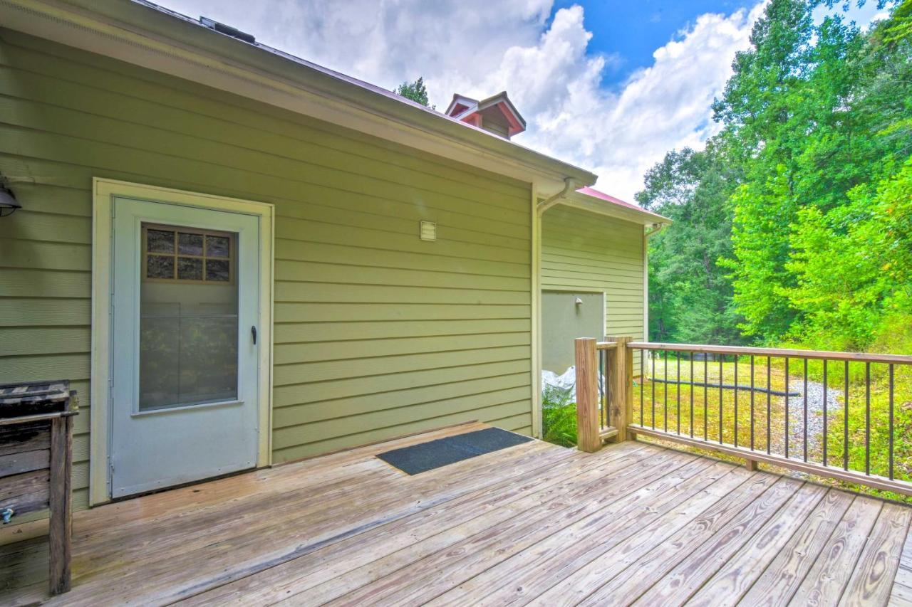 Cozy Riverside Dahlonega Home With Kayaks And Fire Pit Exterior photo
